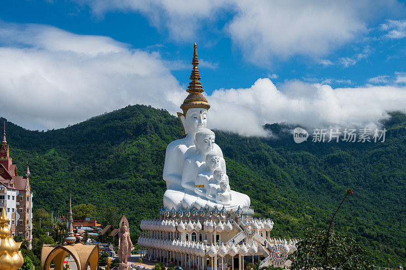 Wat Phra That Pha Son Kaew，泰国碧差汶省Khao Kho区